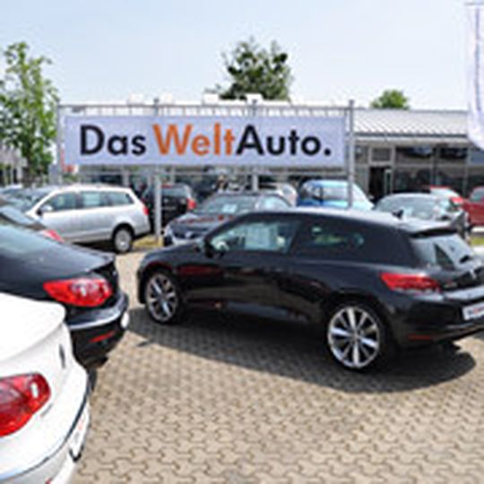 „Das Weltauto“ kommt. Unter diesem Markennamen setzt Volkswagen das Gebrauchtwagengeschäft der zertifizierten Händler neu auf. „Das Weltauto“ kommt. Unter diesem Markennamen setzt Volkswagen das Gebrauchtwagengeschäft der zertifizierten Händler neu auf.