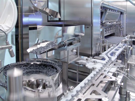 Sauber ist Trumpf: Anlagen zum Vorverschließen von Arzneimittelgefäßen müssen Produktreinheit gewährleisten. (Bild: Optima Group Pharma) Sauber ist Trumpf: Anlagen zum Vorverschließen von Arzneimittelgefäßen müssen Produktreinheit gewährleisten. (Bild: Optima Group Pharma)