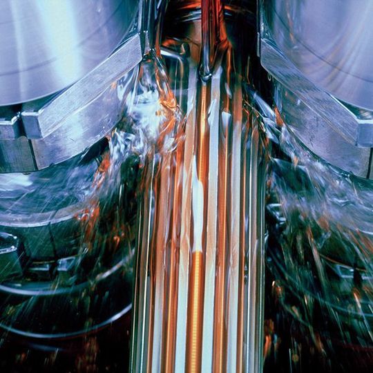 Beim Grob-Kaltwalzverfahren lassen sich Verzahnungen in Vollmaterial wie auch in Blech realisieren. Der Umformvorgang wird dabei in eine Vielzahl von Einzelumformschritten zerlegt.Bild: Grob Beim Grob-Kaltwalzverfahren lassen sich Verzahnungen in Vollmaterial wie auch in Blech realisieren. Der Umformvorgang wird dabei in eine Vielzahl von Einzelumformschritten zerlegt.Bild: Grob
