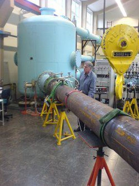 Bild 1: Dampfmengemessung bei der Kalibrierung bei der PtB (Bild: Systec Controls) Bild 1: Dampfmengemessung bei der Kalibrierung bei der PtB (Bild: Systec Controls)