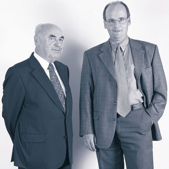 Frank Thieme (44) führt heute die Geschäfte erfolgreich, die sein Vater Werner Thieme (82) gestartet hatte. Bild: Thieme Frank Thieme (44) führt heute die Geschäfte erfolgreich, die sein Vater Werner Thieme (82) gestartet hatte. Bild: Thieme