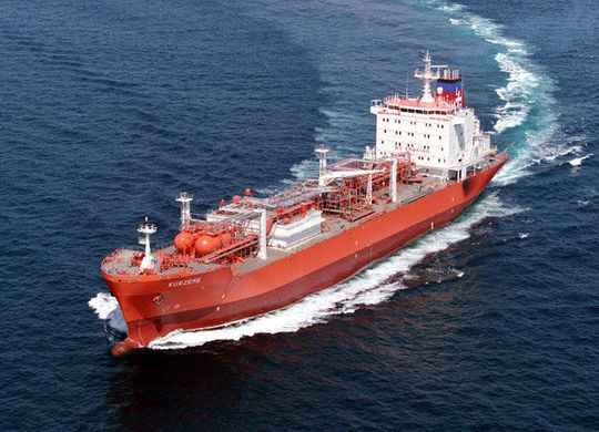 Marine Technik rüstet Spezialschiffe wie LPG-Carrier mit Steuerungs- und Überwachungstechnik aus Marine Technik rüstet Spezialschiffe wie LPG-Carrier mit Steuerungs- und Überwachungstechnik aus