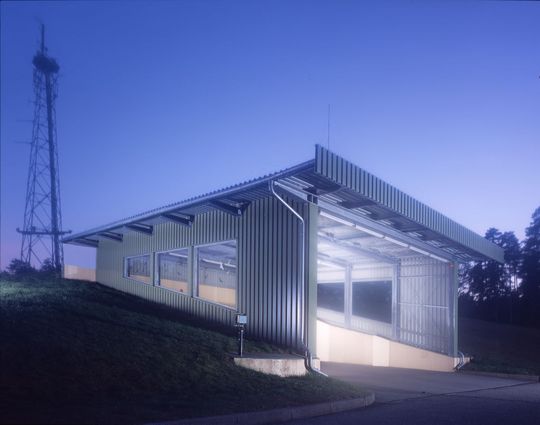 Das Hochsicherheitsrechenzentrum von COMback liegt in einem ehemaligen Atomschutzbunker. Das Hochsicherheitsrechenzentrum von COMback liegt in einem ehemaligen Atomschutzbunker.