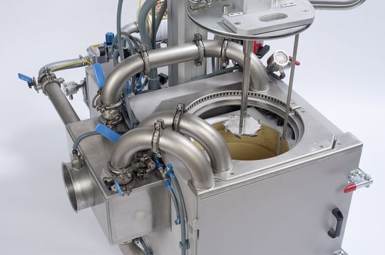 Der Dispermat VE25 zeichnet sich durch die besondere Konzeption des Vakuumsystems aus. (Bild: VMA-Getzmann) Der Dispermat VE25 zeichnet sich durch die besondere Konzeption des Vakuumsystems aus. (Bild: VMA-Getzmann)