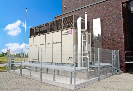 Das Brennstoffzellensystem QuattroGeneration erzeugt Strom und sorgt für Brandschutz. Das Brennstoffzellensystem QuattroGeneration erzeugt Strom und sorgt für Brandschutz.