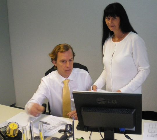 Zertifizierungsteam AS-International: Sigrid Cranford und Tilman Schinke Bilder: AS Zertifizierungsteam AS-International: Sigrid Cranford und Tilman Schinke Bilder: AS