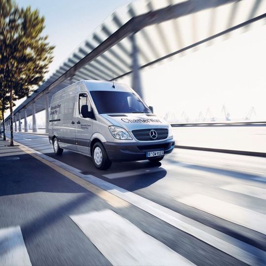 Am Anfang waren‘s 120: Mercedes-Benz Charterway will nach und nach seine im Mietfuhrpark vorhandenen Sprinter ersetzen, bei denen das Telematiksystem Fleetboard noch nicht zum Standard gehört. Bild: Daimler Am Anfang waren‘s 120: Mercedes-Benz Charterway will nach und nach seine im Mietfuhrpark vorhandenen Sprinter ersetzen, bei denen das Telematiksystem Fleetboard noch nicht zum Standard gehört. Bild: Daimler