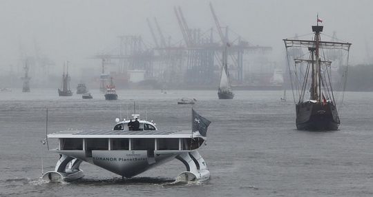 Der Solarkatamaran "Planet Solar", ausgestattet mit Vector Propellern. (Bild: Andreas Vallbracht / Voith Turbo)