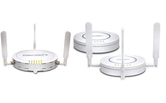Der Access Point „Sonicpoint-Ne“ besitzt neben PoE- auch Wechselstrom-Adapter. Der Access Point „Sonicpoint-Ne“ besitzt neben PoE- auch Wechselstrom-Adapter.