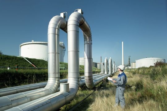 Anlagenplanung, Montage und die Durchführung von Shutdowns gehören zu den Kompetenzen von Voith Industrial Services. Mit einer neuen Branchenfokussierung unter der Marke Voith bündelt das Unternehmen nun seine Leistungen. (Bild: Voith)