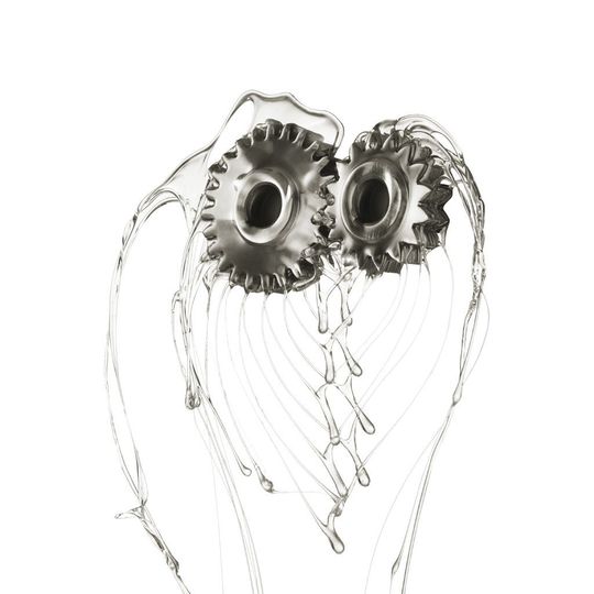 Schmierstoffe aus der Reihe Mobil SHC wurden gezielt für Windkraftanlagen formuliert, deren Turbinen täglich extremen Wetterbedingungen und großen Belastungen ausgesetzt sind. (Bild: ExxonMobil) Schmierstoffe aus der Reihe Mobil SHC wurden gezielt für Windkraftanlagen formuliert, deren Turbinen täglich extremen Wetterbedingungen und großen Belastungen ausgesetzt sind. (Bild: ExxonMobil)