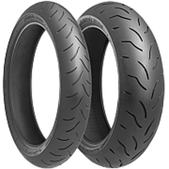 Trotz unveränderten Profildesigns ist der Bridgestone Battlax BT 016 Pro ein ganz neuer Reifen. Trotz unveränderten Profildesigns ist der Bridgestone Battlax BT 016 Pro ein ganz neuer Reifen.