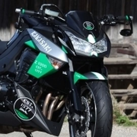Die Z1000 als Streetfighter: Edition EST. 1977 von Warm Up. Die Z1000 als Streetfighter: Edition EST. 1977 von Warm Up.