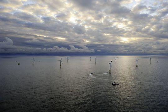 Positive Ökobilanz: Der erste deutsche Offshore-Windpark alpha ventus hat nach einem Jahr mit seinem Strom so viel Energie erzeugt, wie an Öl, Kohle und Gas verwendet wurde, um ihn aufzubauen und in seiner gesamten Lebensphase zu betreiben. (Bild: alpha ventus) Positive Ökobilanz: Der erste deutsche Offshore-Windpark alpha ventus hat nach einem Jahr mit seinem Strom so viel Energie erzeugt, wie an Öl, Kohle und Gas verwendet wurde, um ihn aufzubauen und in seiner gesamten Lebensphase zu betreiben. (Bild: alpha ventus)