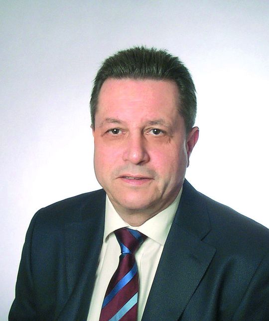 Der Autor: Diplom-Physiker Kurt Gerecke ist Certified Storage Consultant bei IBM. Der Autor: Diplom-Physiker Kurt Gerecke ist Certified Storage Consultant bei IBM.