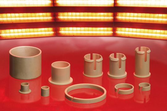 Neuer schmierfreier Allround-Polymerwerkstoff iglidur J350 für höhere Temperaturen: beständig bis 180 °C, bei hohem Presssitz bis 150°C, flexibel in der Formgebung, verschleißfest und schlagzäh. (Bild: Igus)