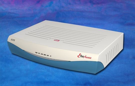 Technik, die sowohl NGN kann als auch herkömmliche Netze versteht, ist gefragt. RAD hat mit LA-210 auch ein solches Produkt im Gepäck. Technik, die sowohl NGN kann als auch herkömmliche Netze versteht, ist gefragt. RAD hat mit LA-210 auch ein solches Produkt im Gepäck.