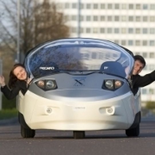 Das Dreirad-Elektromobil TW4XP belegte beim Automotiv X Prize den dritten Platz. Das Dreirad-Elektromobil TW4XP belegte beim Automotiv X Prize den dritten Platz.