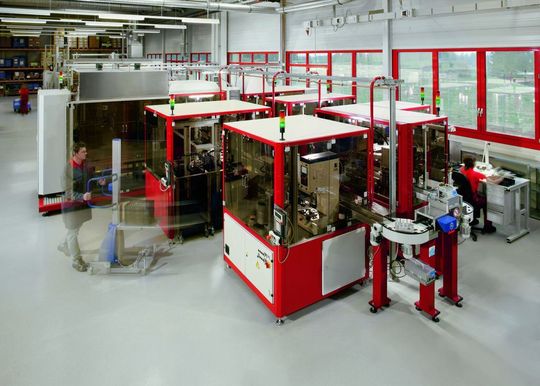 Produktionsanlage MS-Schramberg zur Herstellung von Baugruppen. (Bild: MS-Schramberg) Produktionsanlage MS-Schramberg zur Herstellung von Baugruppen. (Bild: MS-Schramberg)