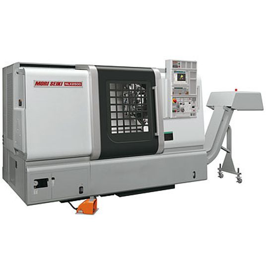 Bild 1: Eine stromsparende Steuerung und Hydraulik verringert den Stromverbrauch der NLX-Drehmaschinen um 20%. Bild 1: Eine stromsparende Steuerung und Hydraulik verringert den Stromverbrauch der NLX-Drehmaschinen um 20%.