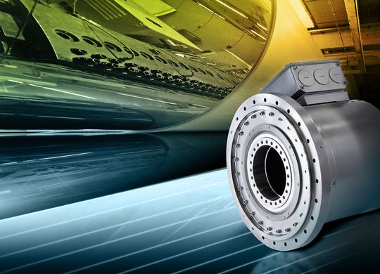 Der 1FW3 Heavy Duty Torquemotor ist mechanisch robust, so dass er den hohen Schockbeanspruchungen bei der Metallumformung standhält. (Bild: Siemens)