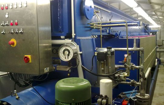 Das Revamping der elektrischen Ausrüstung mobiler Kammer- und Membrankammerfilterpressen erhöht Anlagensicherheit und Verfügbarkeit Bilder: Elteba Das Revamping der elektrischen Ausrüstung mobiler Kammer- und Membrankammerfilterpressen erhöht Anlagensicherheit und Verfügbarkeit Bilder: Elteba