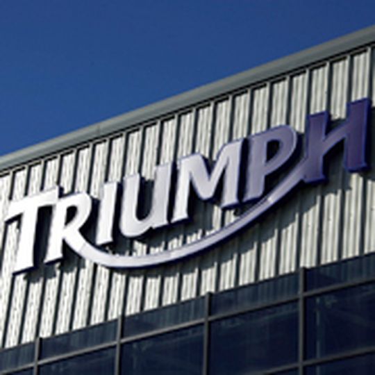 Das Triumph-Hauptquartier in Hinckley äußerst sich zufrieden über das Geschäftsjahr 2009/2010 (Stichtag: 30. Juni). Das Triumph-Hauptquartier in Hinckley äußerst sich zufrieden über das Geschäftsjahr 2009/2010 (Stichtag: 30. Juni).