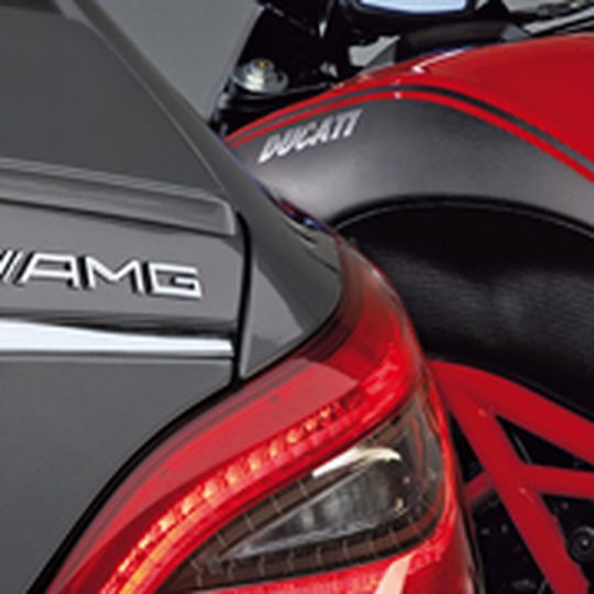 Eine edle Verbindung: Ducati und AMG. Eine edle Verbindung: Ducati und AMG.