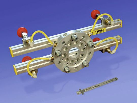 Die Schnellkupplung für Robotergreifer spart Zeit bei der Roboter-Einrichtung. Bild: SAS Automation Robotergreifsysteme Die Schnellkupplung für Robotergreifer spart Zeit bei der Roboter-Einrichtung. Bild: SAS Automation Robotergreifsysteme