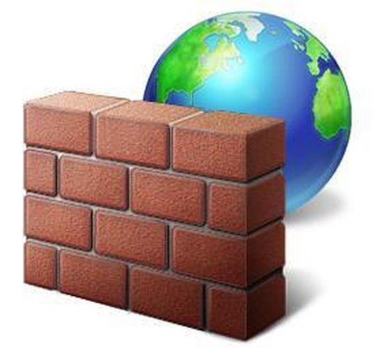 Die Windows Firewall with Advanced Security scannt sowohl ein- als auch ausgehenden Datenverkehr. Die Windows Firewall with Advanced Security scannt sowohl ein- als auch ausgehenden Datenverkehr.