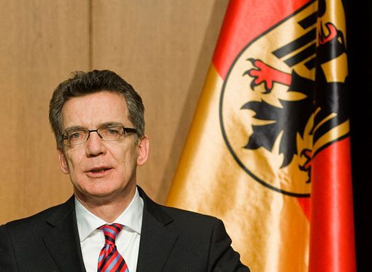 Thomas de Maizière gibt die 115 für Dresden frei Thomas de Maizière gibt die 115 für Dresden frei