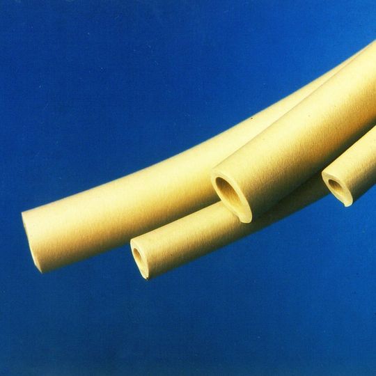 Der superelastische Spezialschlauch wurde für extreme Einsatzzwecke bei Dauerbelastung und Höchsttemperaturen entwickelt. (Bild: Reichelt Chemietechnik)