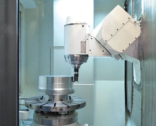 Ein Torquetischbeschleunigt die Palette für Werkstückgewichte bis 1500 kg für das Drehen auf eine Drehzahl bis 800 min-1. (Bild: MAG)