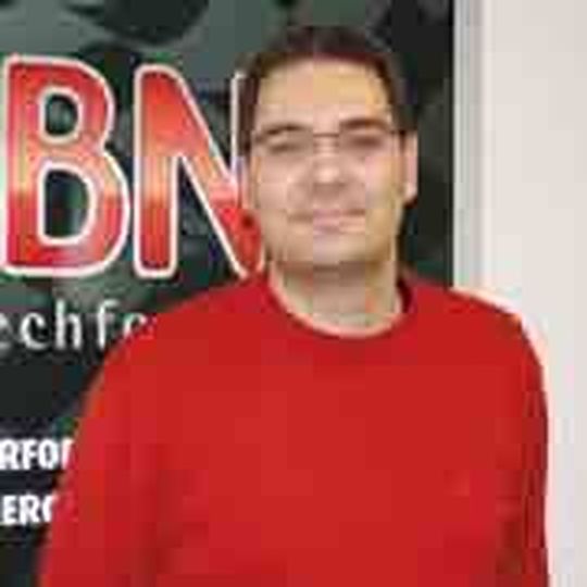 Führt die Familientradition fort: Christian Mehlrhorn (37) am Firmenruder von ABM Fahrzeugtechnik. Führt die Familientradition fort: Christian Mehlrhorn (37) am Firmenruder von ABM Fahrzeugtechnik.