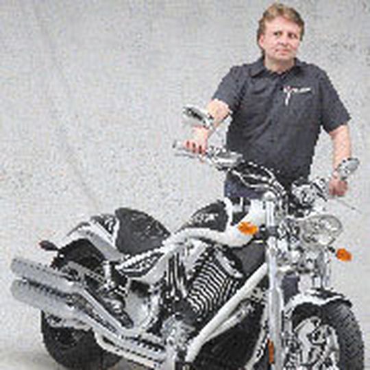 Torsten Zimmer wird ab sofort auch das Händlernetz von Victory in Österreich entwickeln. Torsten Zimmer wird ab sofort auch das Händlernetz von Victory in Österreich entwickeln.