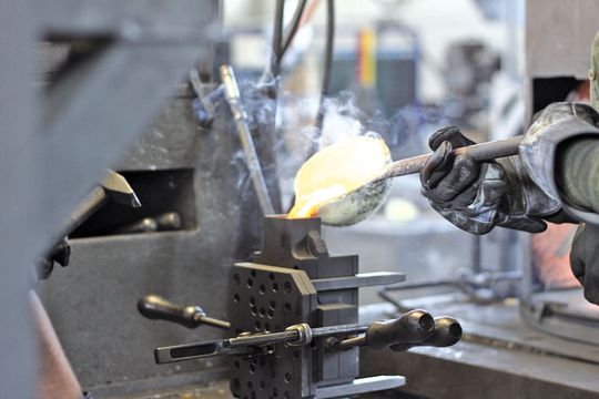 Ob Messing, Aluminium oder Grauguss, von Gussteileherstellern wird immer häufiger Flexibilität bei Werkstoff und Verfahren verlangt. (Bild: Hess)