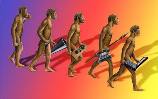 Im Vergleich zur Evolution der Kommunikationstechnik ist der Mensch immer noch ein Neandertaler Im Vergleich zur Evolution der Kommunikationstechnik ist der Mensch immer noch ein Neandertaler