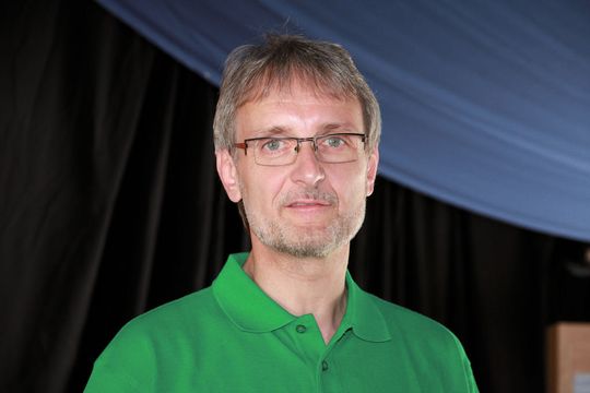 Dr. Arndt Schweigert von Schaeffler: "Mit herkömmlicher Wasserkraft würde sich der Weltenergiebedarf prinzipiell decken lassen." Dr. Arndt Schweigert von Schaeffler: "Mit herkömmlicher Wasserkraft würde sich der Weltenergiebedarf prinzipiell decken lassen."