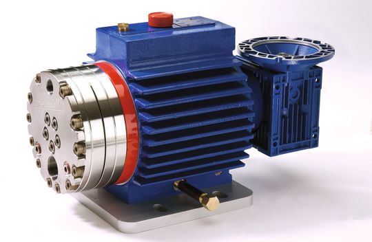 Die Kolbenmembranpumpen arbeiten mit elektronischer Drehzahlregelung. (Bild: Verder) Die Kolbenmembranpumpen arbeiten mit elektronischer Drehzahlregelung. (Bild: Verder)