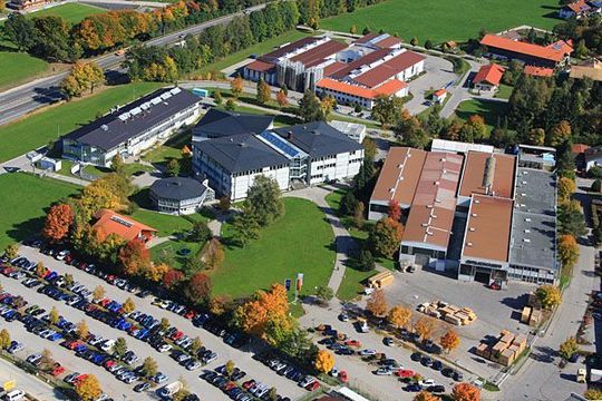 Die Brückner-Gruppe, Spezialist für Maschinen zur Folienherstellung, steuert auf Expansionskurs. (Brückner-Gruppe) Die Brückner-Gruppe, Spezialist für Maschinen zur Folienherstellung, steuert auf Expansionskurs. (Brückner-Gruppe)