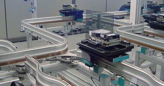 Mit dem Monoschienensystem Montrac lassen sich kundenspezifische Anlagen mit Standardkomponenten im Bereich Intralogistik realisieren. (Bild: Montech) Mit dem Monoschienensystem Montrac lassen sich kundenspezifische Anlagen mit Standardkomponenten im Bereich Intralogistik realisieren. (Bild: Montech)