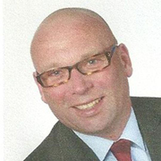 Arndt Meyer übernimmt den neuen Peugeot-Posten als Key-Account-Manager „E-Mobility“. Arndt Meyer übernimmt den neuen Peugeot-Posten als Key-Account-Manager „E-Mobility“.