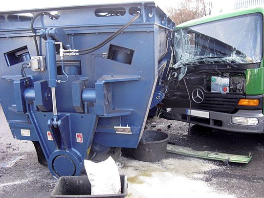 Ein Unfall beim Warentransport ist schnell passiert. Ein passender Versicherungsschutz federt nicht nur finanzielle Folgen entstandener Schäden ab. (Bild: HDI-Gerling) Ein Unfall beim Warentransport ist schnell passiert. Ein passender Versicherungsschutz federt nicht nur finanzielle Folgen entstandener Schäden ab. (Bild: HDI-Gerling)