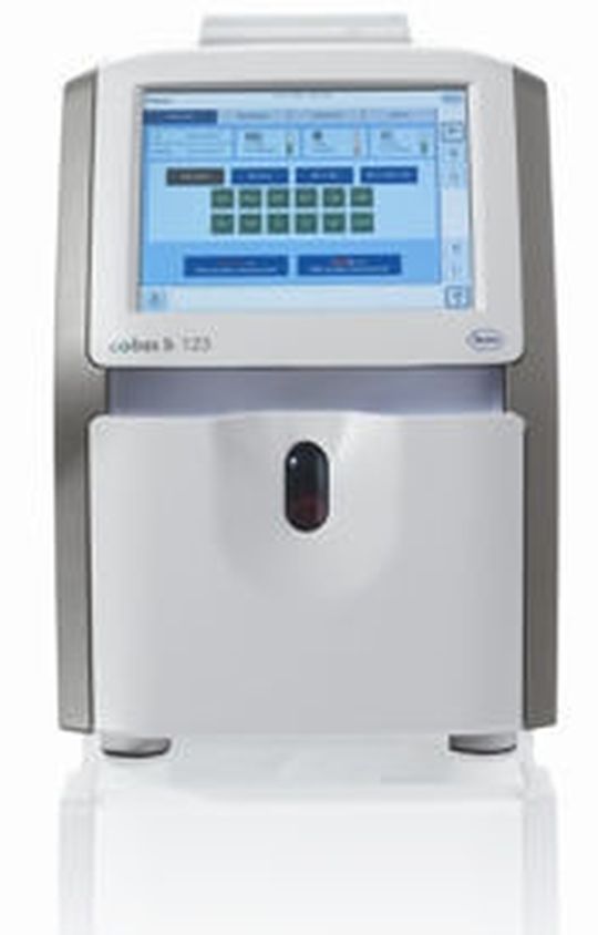 Der neue Blutgasanalysator cobas b 123 POC misst mehr als 30 relevante Parameter. (Bild: Roche Diagnostics) Der neue Blutgasanalysator cobas b 123 POC misst mehr als 30 relevante Parameter. (Bild: Roche Diagnostics)