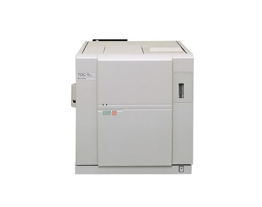Abb. 1: Mit dem TOC-V-Analysator wurden die Kohlenstoffbestimmungen durchgeführt. (Bild: Shimadzu) Abb. 1: Mit dem TOC-V-Analysator wurden die Kohlenstoffbestimmungen durchgeführt. (Bild: Shimadzu)