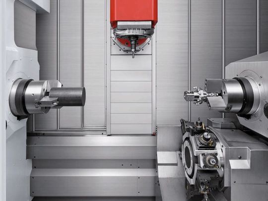 Haupt- und Gegenspindel verfügen über die gleiche Leistungsfähigkeit, somit können die Bearbeitungsprozesse auf beide Spindeln gleich verteilt werden. Dank starker Frässpindel können hoch komplexe Bauteile speditiv gefertigt werden. (Bild: Mori Seiki) Haupt- und Gegenspindel verfügen über die gleiche Leistungsfähigkeit, somit können die Bearbeitungsprozesse auf beide Spindeln gleich verteilt werden. Dank starker Frässpindel können hoch komplexe Bauteile speditiv gefertigt werden. (Bild: Mori Seiki)