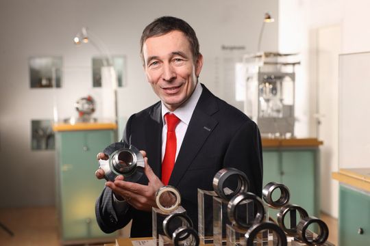 Freut sich über seine neuen Herausforderungen: Dr. Stefan Sacré (Bild: EagleBurgmann)