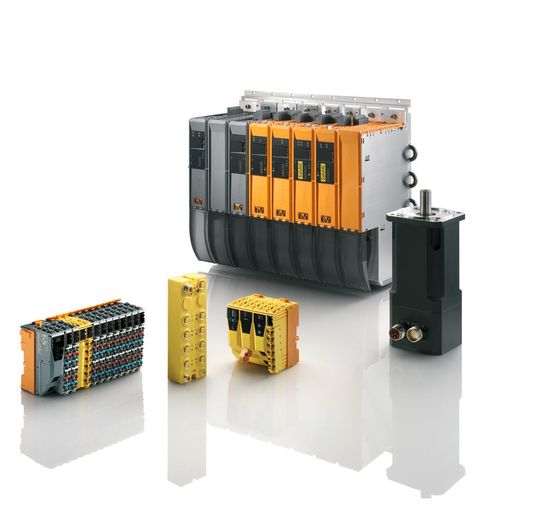 ACOPOSmulti mit SafeMC fügen sich nahtlos in den gewohnten Verbund mit der SafeLOGIC Sicherheitssteuerung und den X20 Safe I/O ein. ACOPOSmulti mit SafeMC fügen sich nahtlos in den gewohnten Verbund mit der SafeLOGIC Sicherheitssteuerung und den X20 Safe I/O ein.