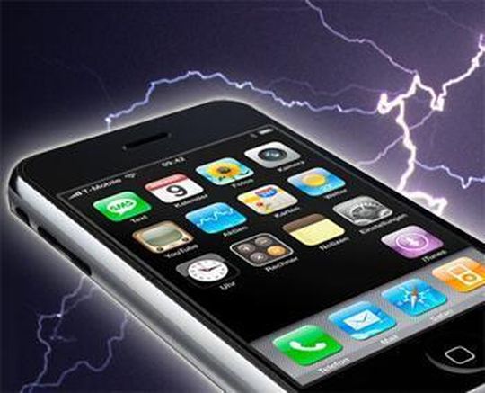 Schutzschild: Nur mit der richtigen Konfiguration eignet sich das iPhone für den Unternehmenseinsatz. Schutzschild: Nur mit der richtigen Konfiguration eignet sich das iPhone für den Unternehmenseinsatz.