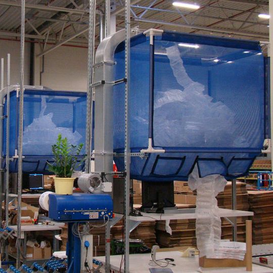 Jede automatische Zuführungsanlage ist maßgeschneidert und konnte so in die existierende Verpackungsumgebung eingebunden werden. Bild: FP International Jede automatische Zuführungsanlage ist maßgeschneidert und konnte so in die existierende Verpackungsumgebung eingebunden werden. Bild: FP International